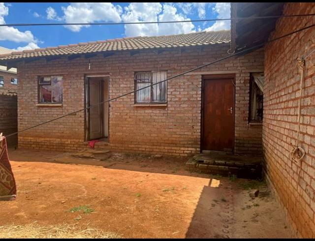 3 BEDROOM HOUSE FOR SALE IN LENASIA